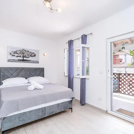 Feather - Free Private Parking - Self Check-in Dubrovnik