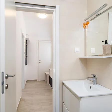 Feather - Free Private Parking - Self Check-in Apartment Dubrovnik