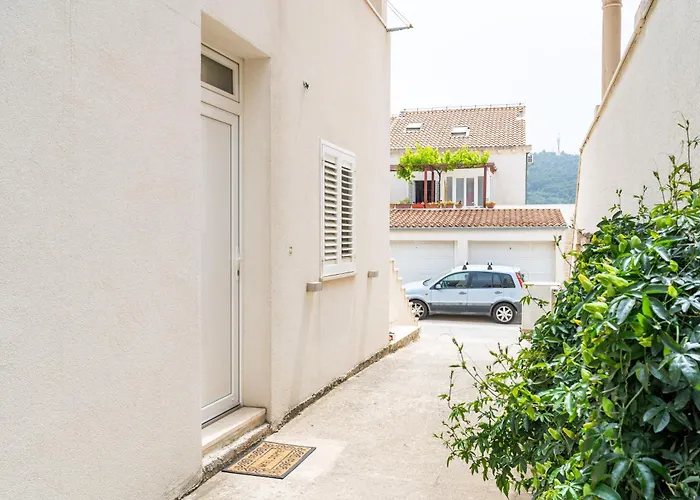 Apartment Feather - Free Private Parking - Self Check-in Dubrovnik