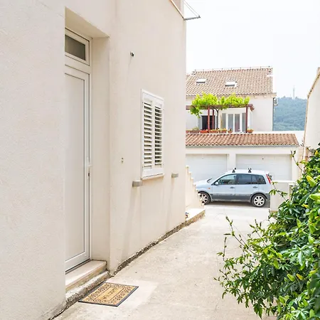 Lägenhet Feather - Free Private Parking - Self Check-in Dubrovnik